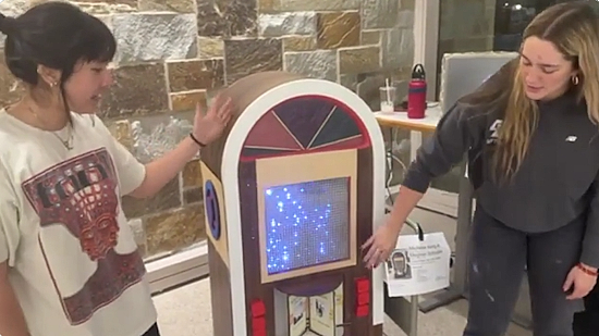 Meg & Michelle's Jukebox