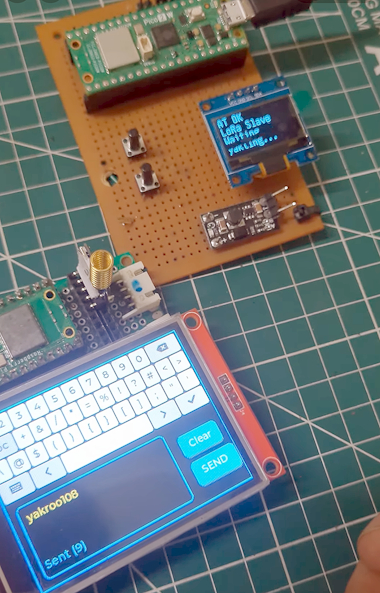LORA CHAT : PICO+RYLR 998 REYAX